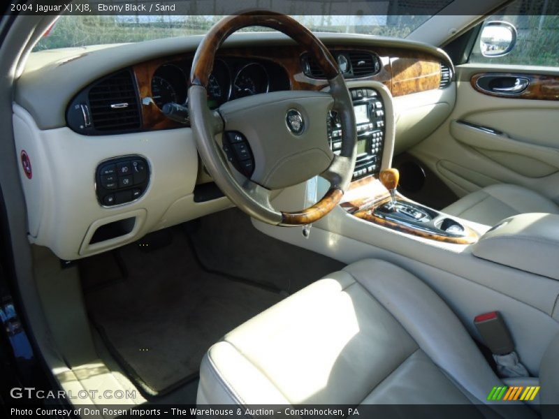 Ebony Black / Sand 2004 Jaguar XJ XJ8