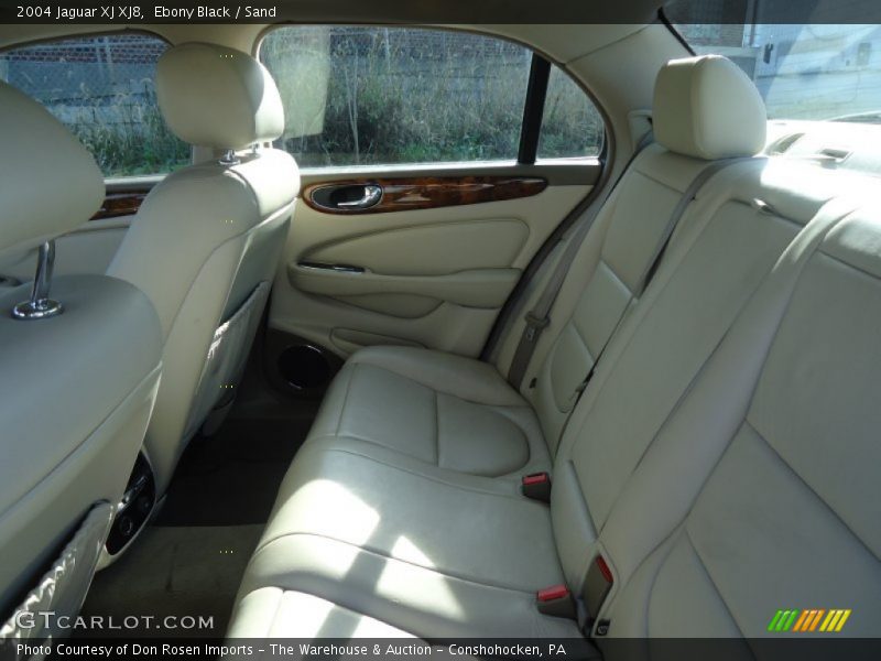 Ebony Black / Sand 2004 Jaguar XJ XJ8