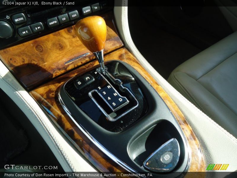 Ebony Black / Sand 2004 Jaguar XJ XJ8