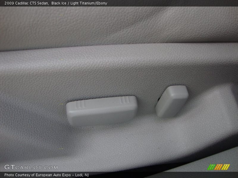 Black Ice / Light Titanium/Ebony 2009 Cadillac CTS Sedan