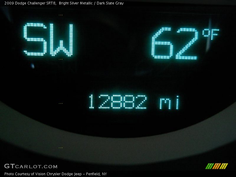 Bright Silver Metallic / Dark Slate Gray 2009 Dodge Challenger SRT8
