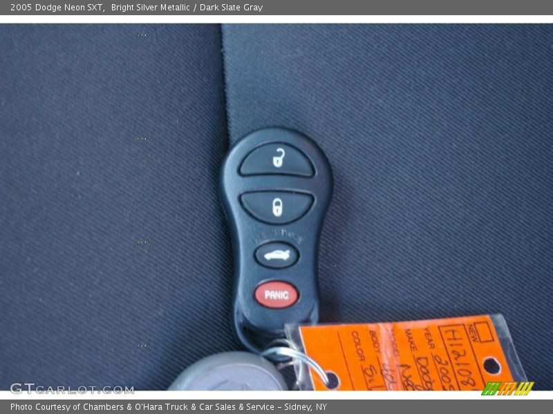 Bright Silver Metallic / Dark Slate Gray 2005 Dodge Neon SXT