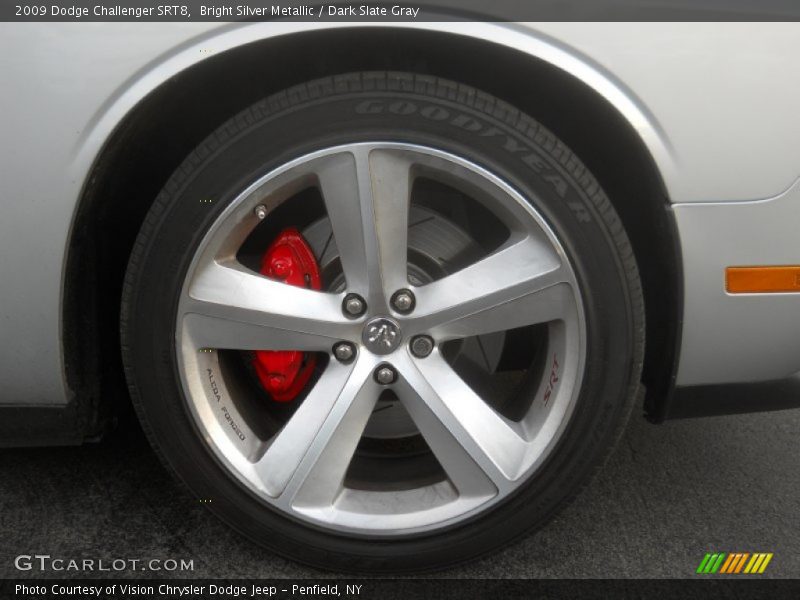 Bright Silver Metallic / Dark Slate Gray 2009 Dodge Challenger SRT8