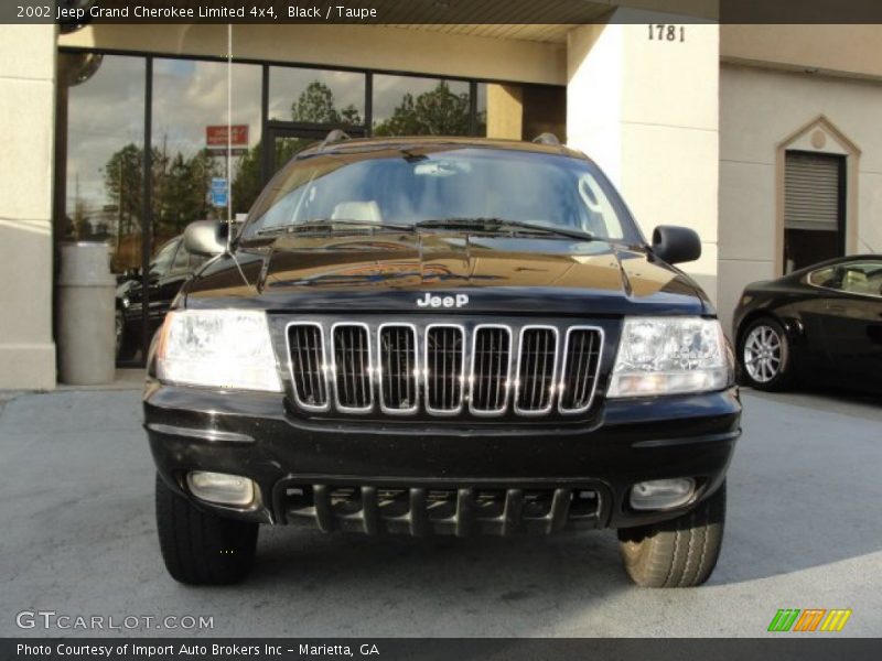 Black / Taupe 2002 Jeep Grand Cherokee Limited 4x4