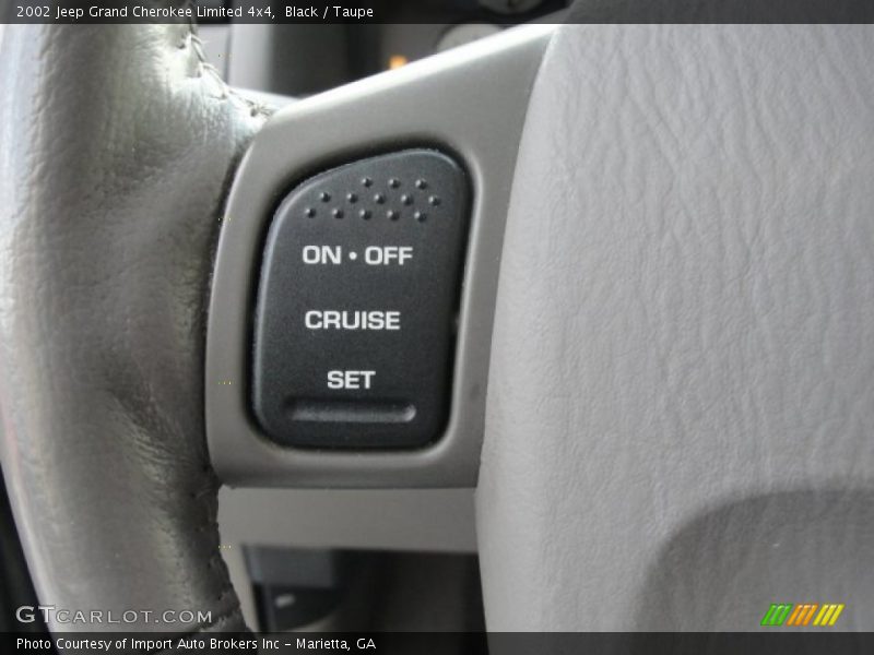 Black / Taupe 2002 Jeep Grand Cherokee Limited 4x4