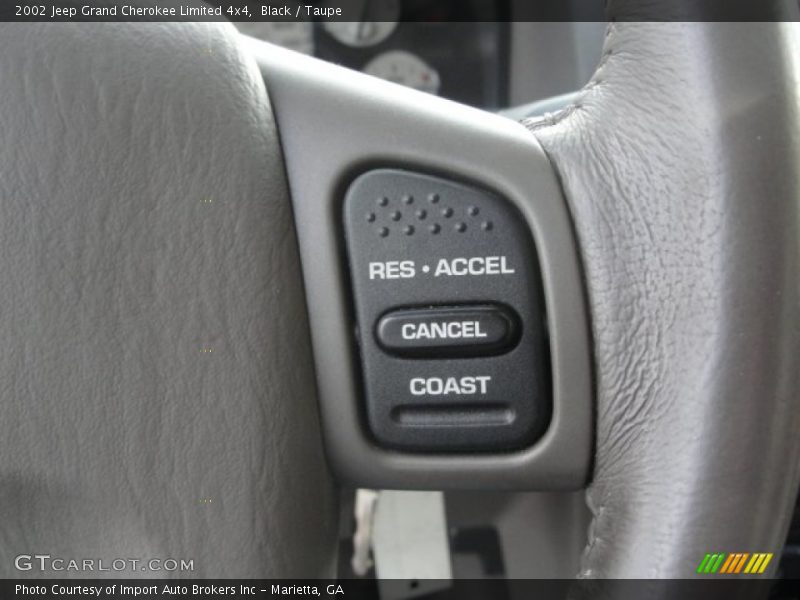 Black / Taupe 2002 Jeep Grand Cherokee Limited 4x4