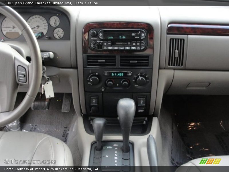 Black / Taupe 2002 Jeep Grand Cherokee Limited 4x4