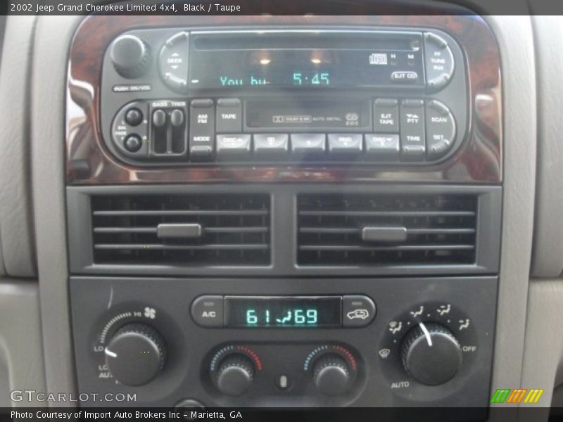 Black / Taupe 2002 Jeep Grand Cherokee Limited 4x4