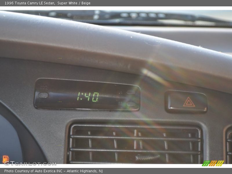 Super White / Beige 1996 Toyota Camry LE Sedan
