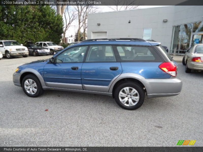 Newport Blue Pearl / Off Black 2009 Subaru Outback 2.5i Wagon