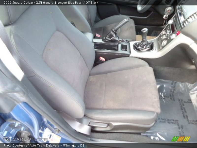 Newport Blue Pearl / Off Black 2009 Subaru Outback 2.5i Wagon