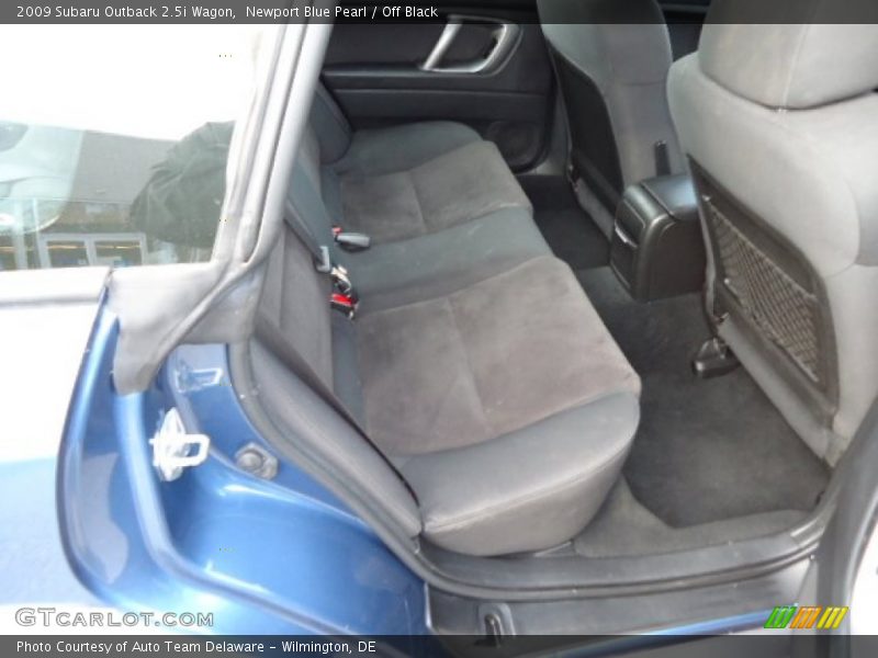 Newport Blue Pearl / Off Black 2009 Subaru Outback 2.5i Wagon