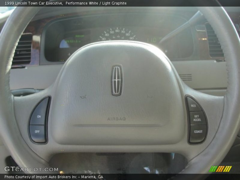 Performance White / Light Graphite 1999 Lincoln Town Car Executive