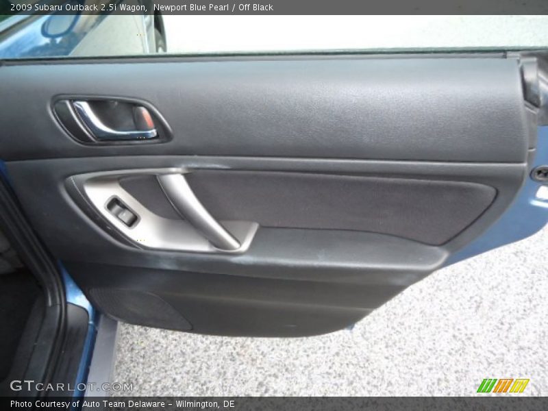 Newport Blue Pearl / Off Black 2009 Subaru Outback 2.5i Wagon