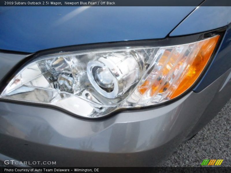Newport Blue Pearl / Off Black 2009 Subaru Outback 2.5i Wagon