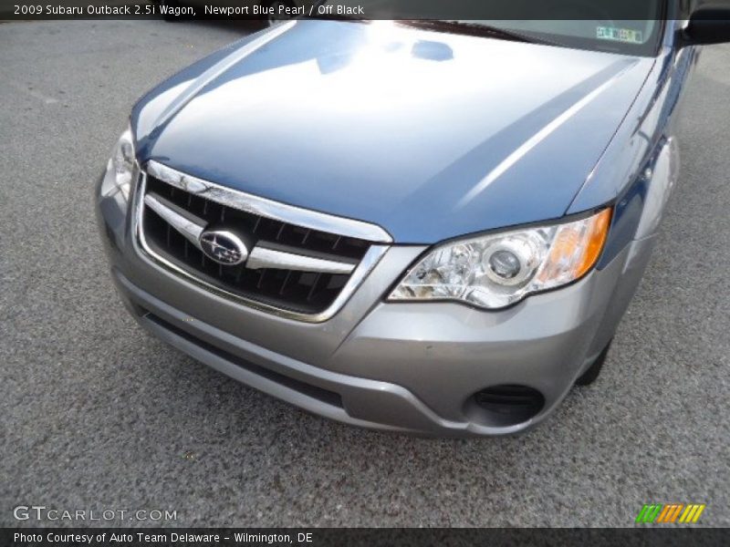 Newport Blue Pearl / Off Black 2009 Subaru Outback 2.5i Wagon