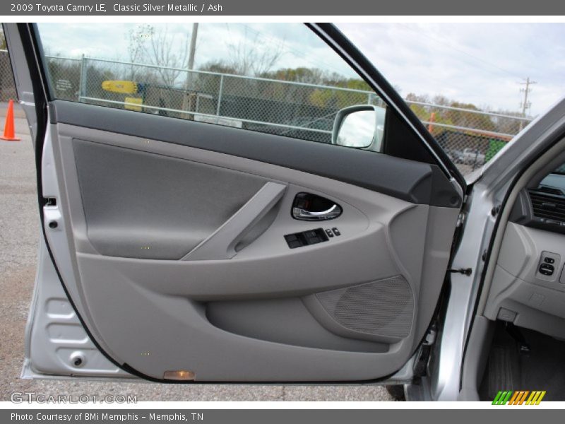 Classic Silver Metallic / Ash 2009 Toyota Camry LE