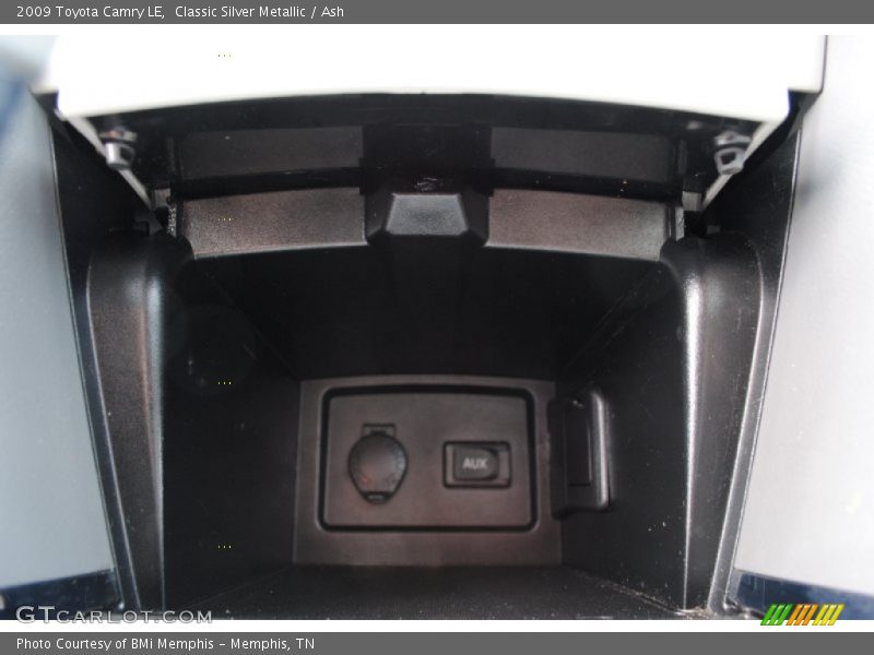 Classic Silver Metallic / Ash 2009 Toyota Camry LE