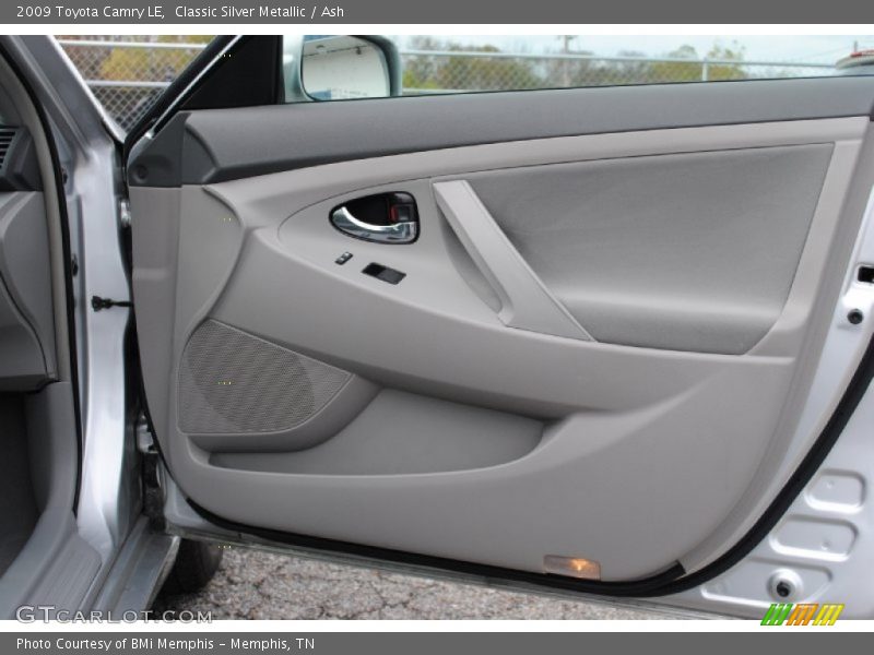 Classic Silver Metallic / Ash 2009 Toyota Camry LE