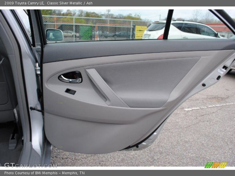 Classic Silver Metallic / Ash 2009 Toyota Camry LE
