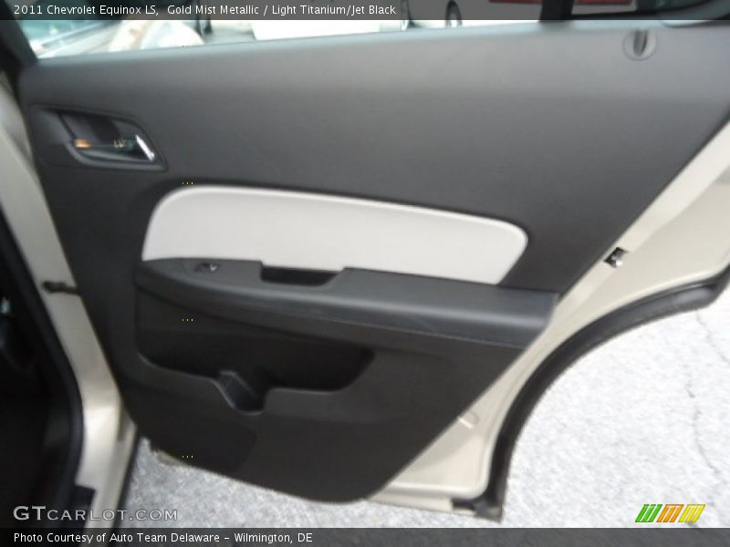 Gold Mist Metallic / Light Titanium/Jet Black 2011 Chevrolet Equinox LS