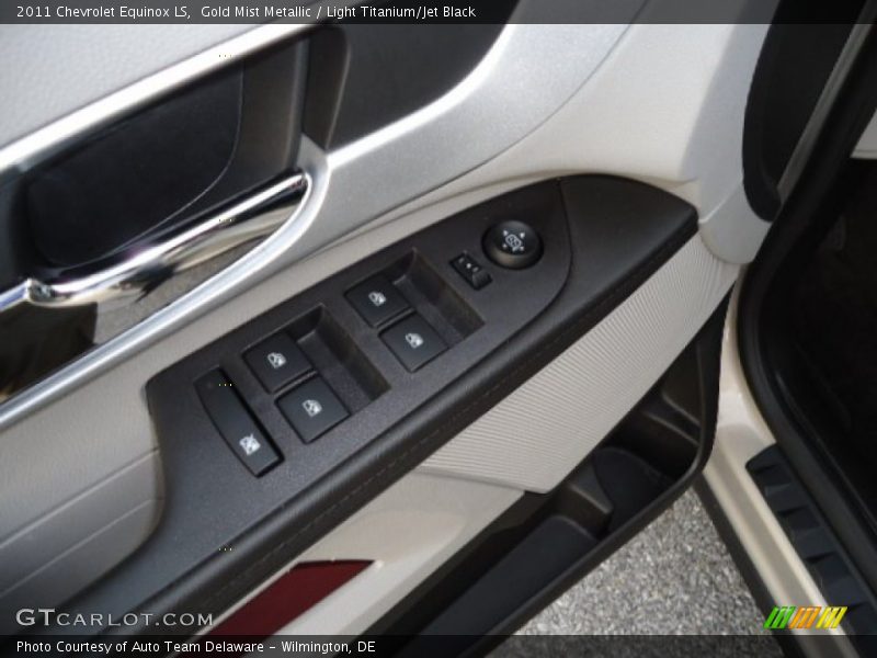 Gold Mist Metallic / Light Titanium/Jet Black 2011 Chevrolet Equinox LS