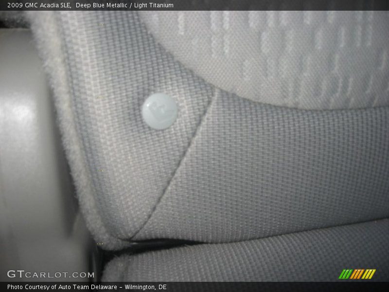 Deep Blue Metallic / Light Titanium 2009 GMC Acadia SLE