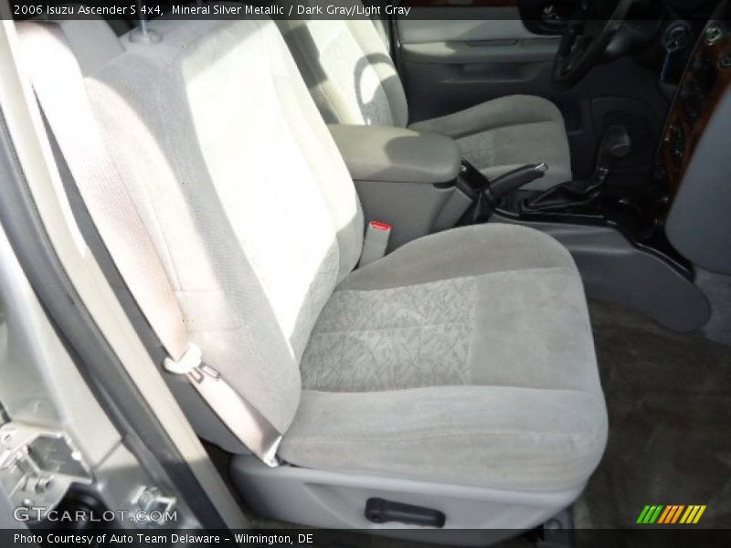 Mineral Silver Metallic / Dark Gray/Light Gray 2006 Isuzu Ascender S 4x4