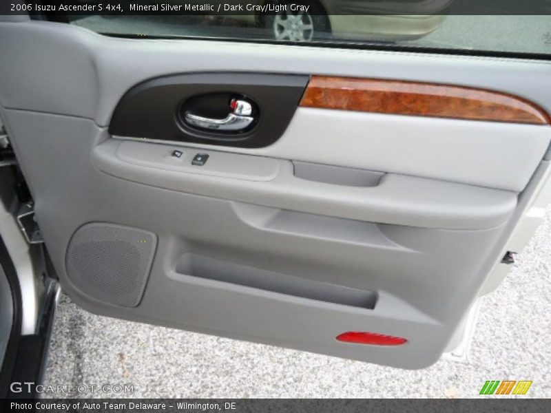 Mineral Silver Metallic / Dark Gray/Light Gray 2006 Isuzu Ascender S 4x4