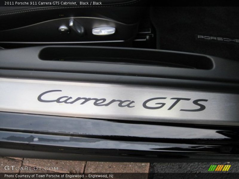  2011 911 Carrera GTS Cabriolet Logo