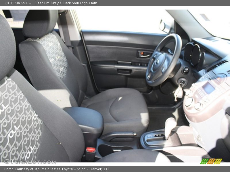 Titanium Gray / Black Soul Logo Cloth 2010 Kia Soul +