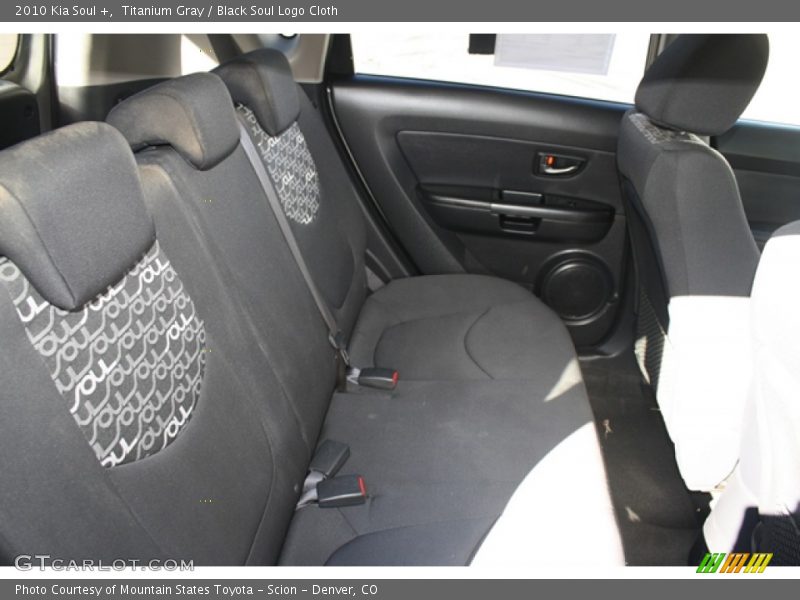 Titanium Gray / Black Soul Logo Cloth 2010 Kia Soul +