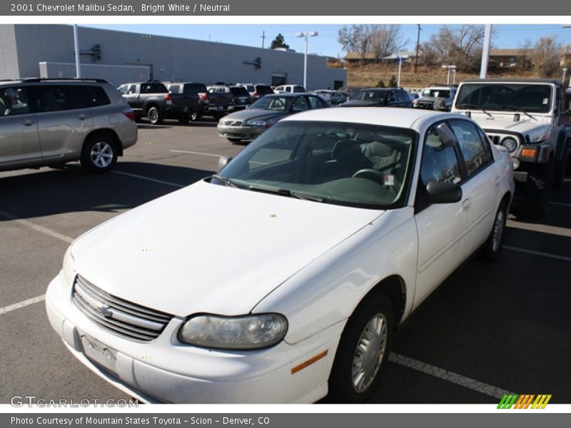 Bright White / Neutral 2001 Chevrolet Malibu Sedan