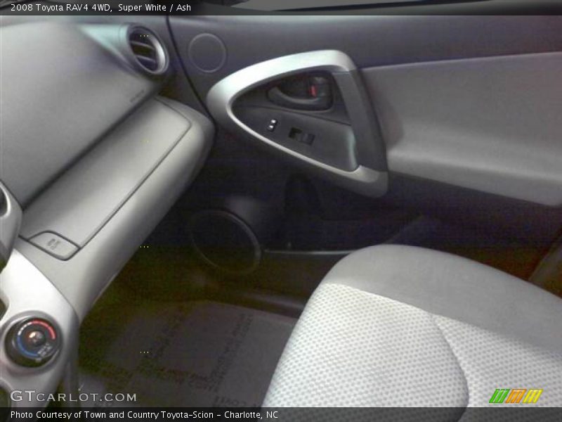 Super White / Ash 2008 Toyota RAV4 4WD