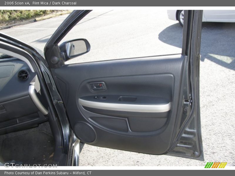 Flint Mica / Dark Charcoal 2006 Scion xA