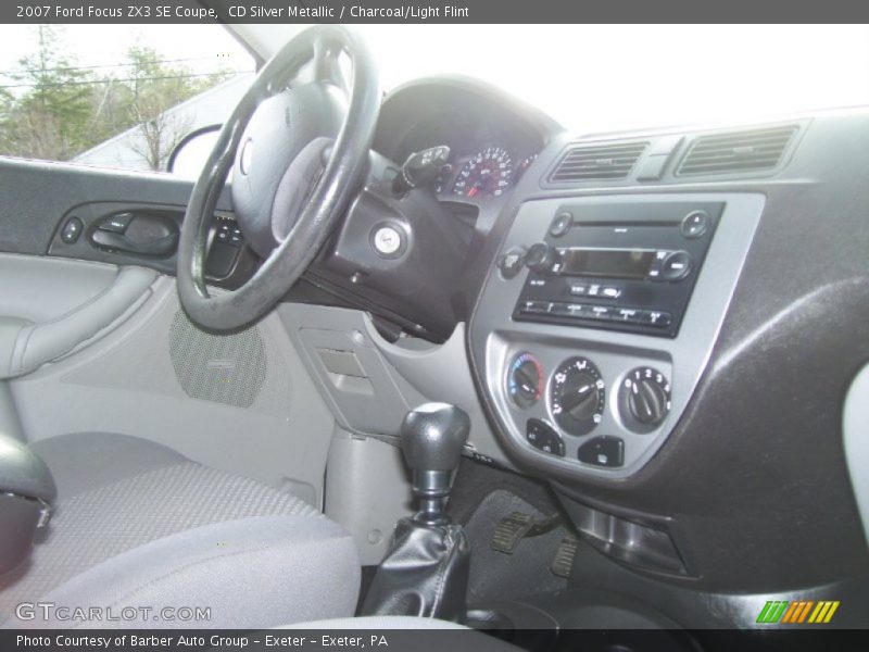 CD Silver Metallic / Charcoal/Light Flint 2007 Ford Focus ZX3 SE Coupe