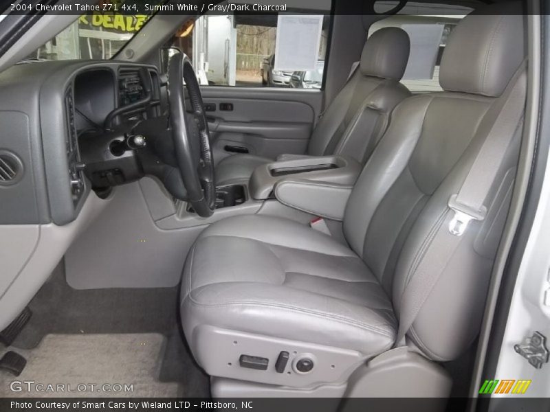 Summit White / Gray/Dark Charcoal 2004 Chevrolet Tahoe Z71 4x4