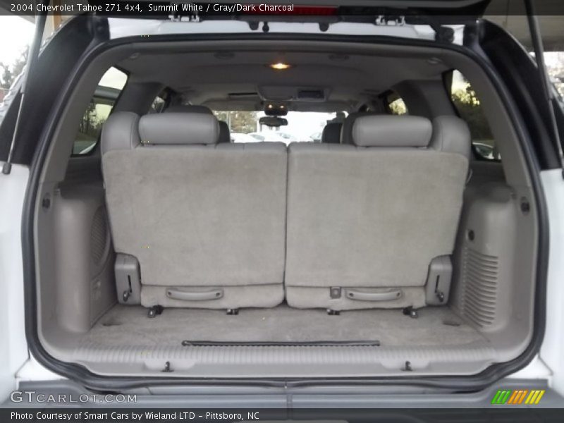 Summit White / Gray/Dark Charcoal 2004 Chevrolet Tahoe Z71 4x4