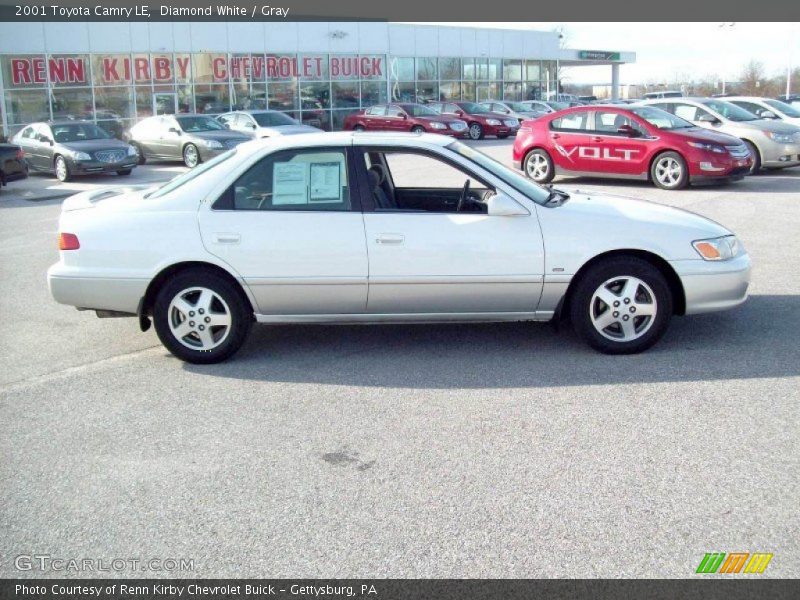 Diamond White / Gray 2001 Toyota Camry LE