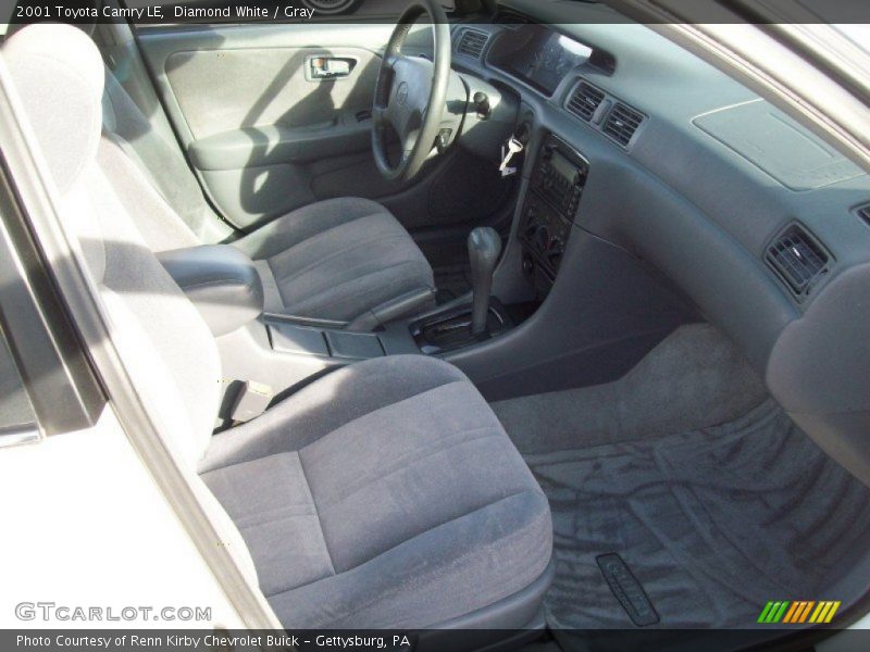 Diamond White / Gray 2001 Toyota Camry LE