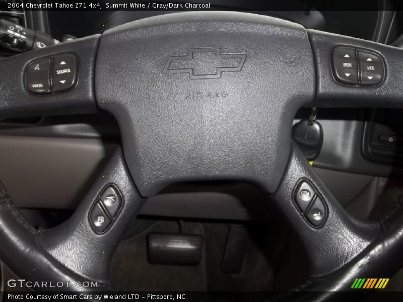 Summit White / Gray/Dark Charcoal 2004 Chevrolet Tahoe Z71 4x4