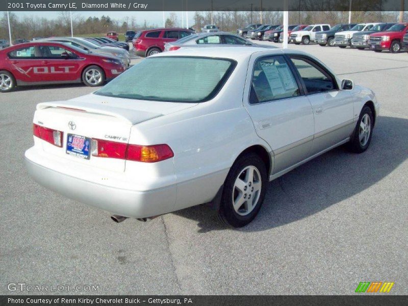 Diamond White / Gray 2001 Toyota Camry LE