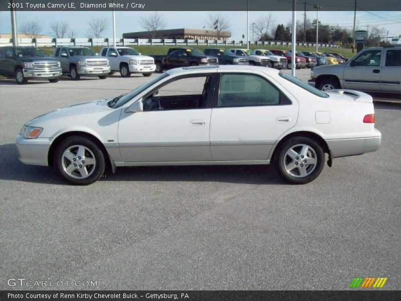 Diamond White / Gray 2001 Toyota Camry LE