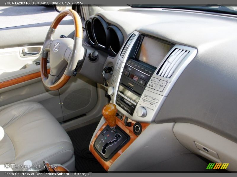 Black Onyx / Ivory 2004 Lexus RX 330 AWD