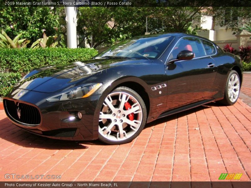 Front 3/4 View of 2009 GranTurismo S
