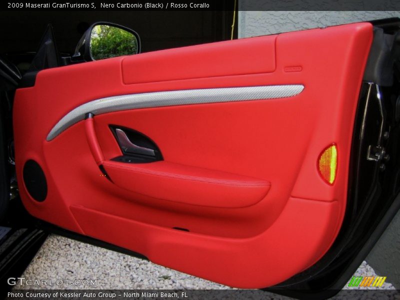 Door Panel of 2009 GranTurismo S