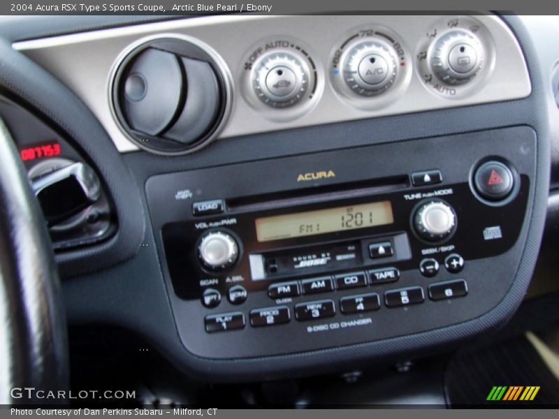 Controls of 2004 RSX Type S Sports Coupe