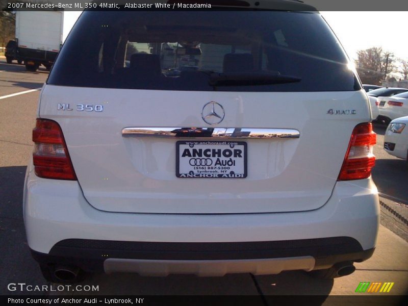 Alabaster White / Macadamia 2007 Mercedes-Benz ML 350 4Matic