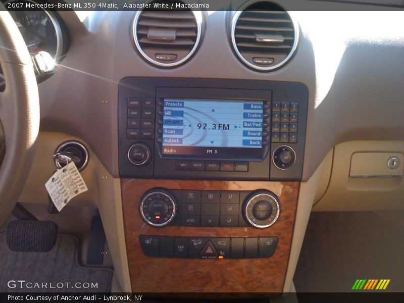 Alabaster White / Macadamia 2007 Mercedes-Benz ML 350 4Matic