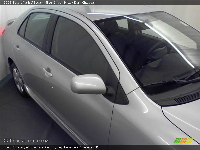 Silver Streak Mica / Dark Charcoal 2008 Toyota Yaris S Sedan